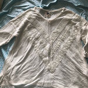 Top, flowy and 3/4 length arms